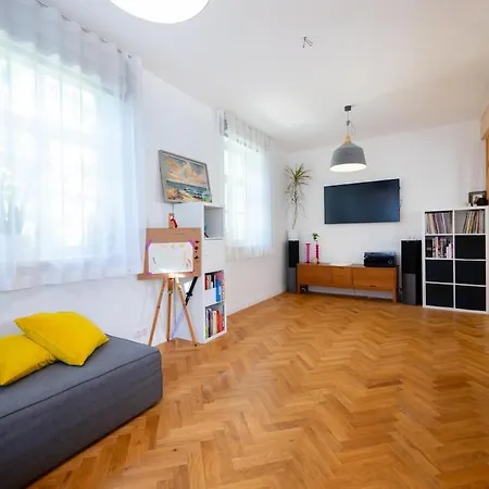 Apartman House In Kalamaja With Wood Heating Sauna *