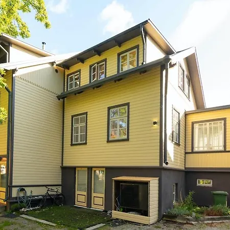 Apartment House In Kalamaja With Wood Heating Sauna *