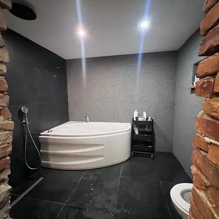 Apartment House In Kalamaja With Wood Heating Sauna