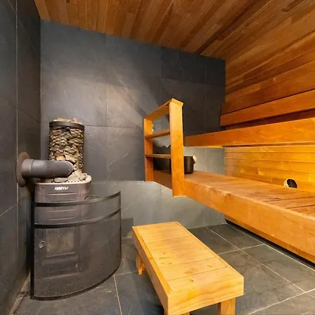 Apartment House In Kalamaja With Wood Heating Sauna Tallinn