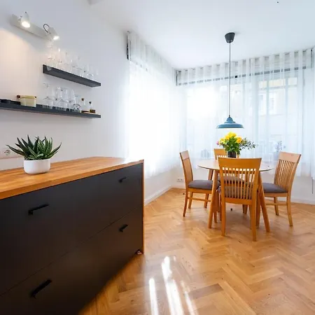 Apartment House In Kalamaja With Wood Heating Sauna *