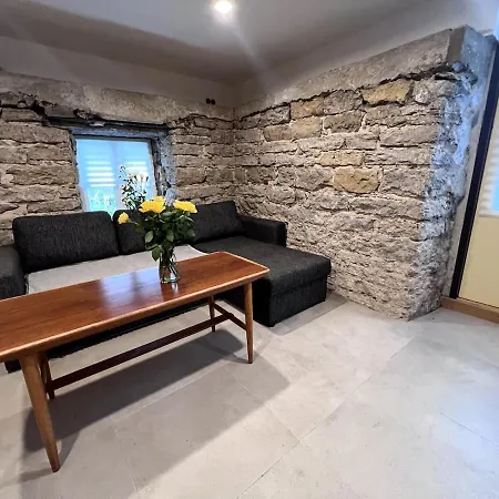 House In Kalamaja With Wood Heating Sauna Apartman *